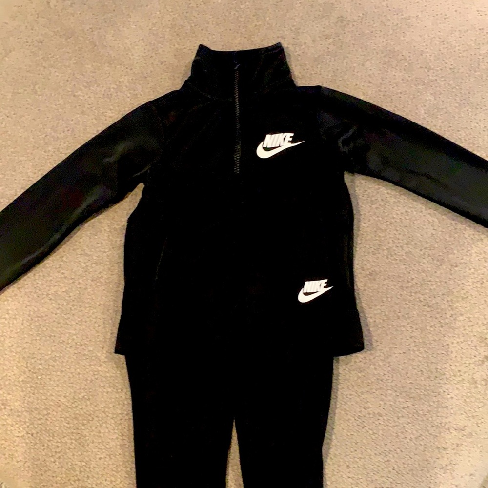 Boys tracksuit